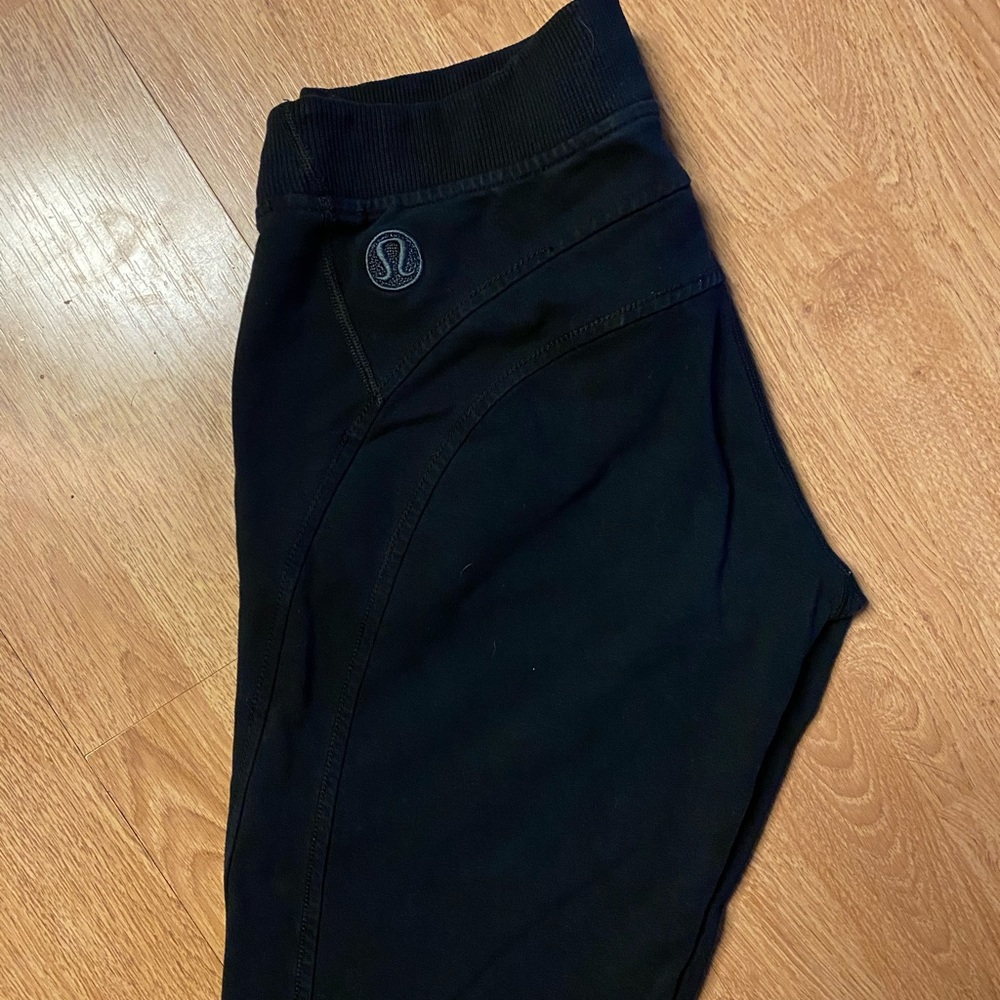 Lululemon joggers
